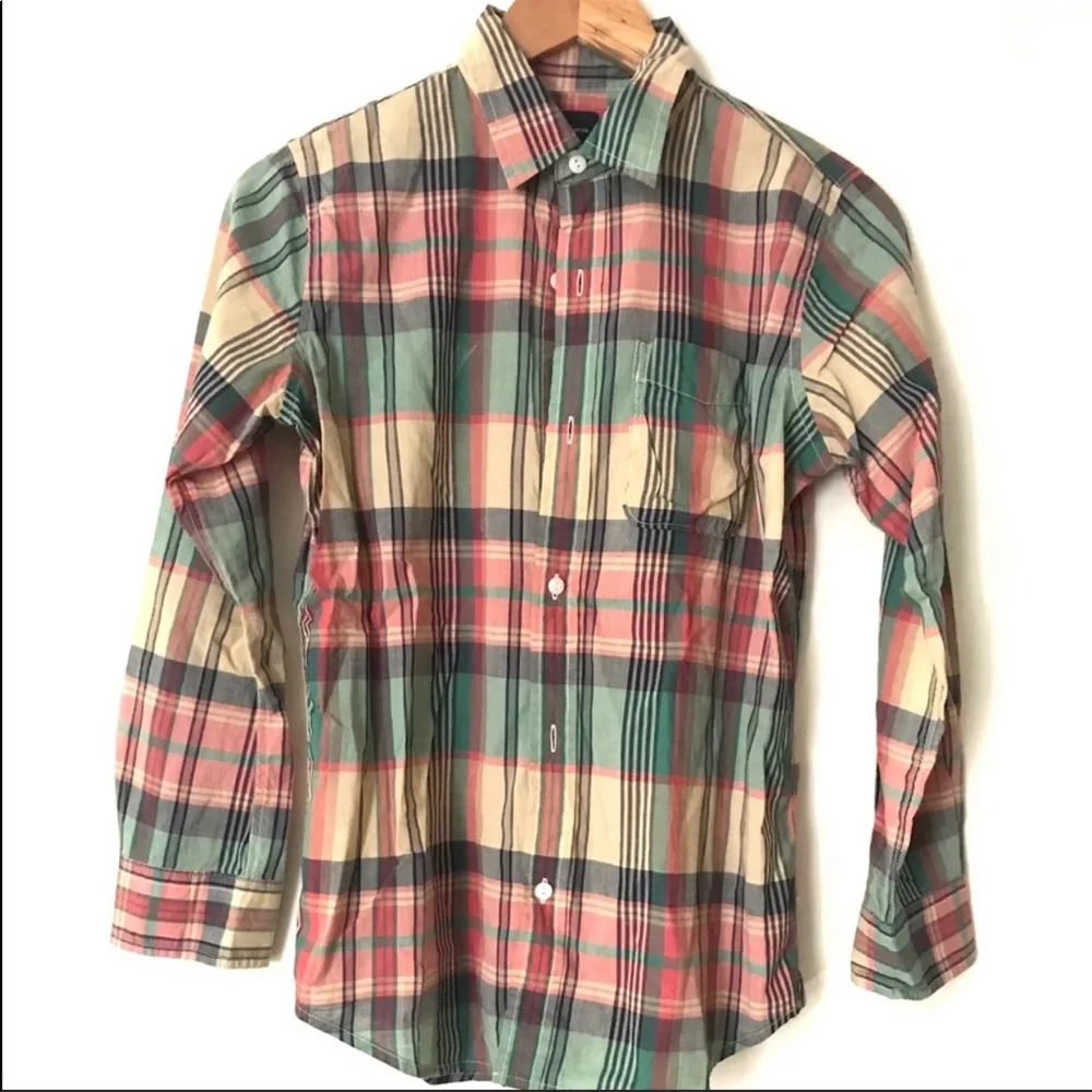 Gap boys button down plaid shirt